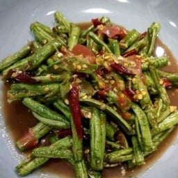 ส้มตำ+ไก่ย่างเขาสวนกวาง 1