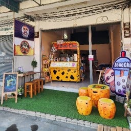 Fruits Bar น้ำผลไม้ปั่น/สกัดเย็น/ZoneChaเก่า ถนนเส้นหลังบิ๊กซีเยื้องธนาคารออมสิน