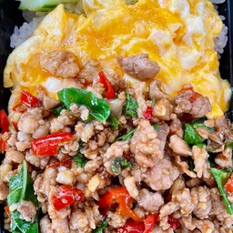 ข้าวไข่ข้นกะเพราหมูสับ
