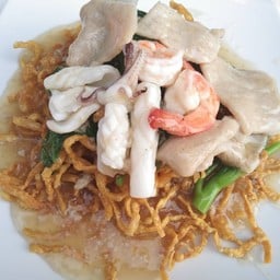 ราดหน้ารวมมิตรคะน้าไทย