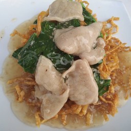 ร้านราดหน้ายอดผักสายไหมคลอง3 คลอง3