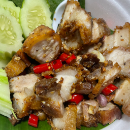 หมูกรอบคั่วพริกเกลือ(กับข้าว)