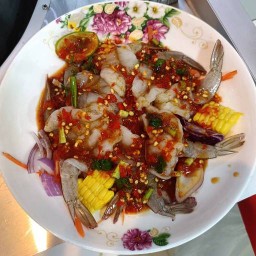 ข้าวขาหมูและข้าวไข่ข้นหรือตำแตงแม่เก๋ สาขามาบยายเลีย28 มาบยายเลีย28