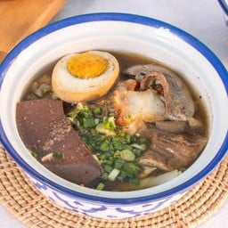 ก๋วยจั๊บ (ใส่กล่อง)