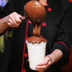 นมเหนียวบ้านปลัด โตเกียว ปังเย็น -