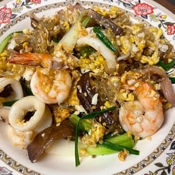 วุ้นเส้นผัดไข่ทะเล