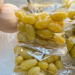 องุ่นดองเม็ดใหญ่(ถุงละ)