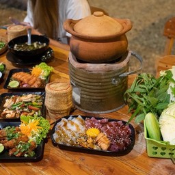 จิ้มจุ่มหมูลงทะเล