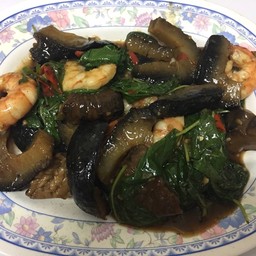 ปลิงผัดกะเพรา ใหญ่