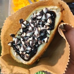 ขนมปังไส้ช็อคโกแลต+ช็อคชิพ