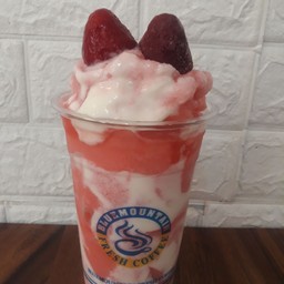 สตรอเบอร์รี่ โยเกิร์ต