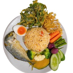 ข้าวคลุกน้ำพริกปลาร้า+ปลาทู+ไข่ต้ม