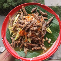ยำมะม่วงปลากรอบ