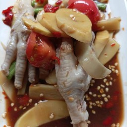 ตำหน้อไม้ตีนไก่