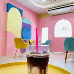 ButterSweet Cafe & Football Club ลาดปลาเค้า