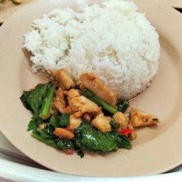 ข้าวคะน้าไก่ทอด