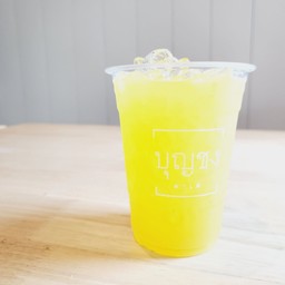 เสาวรส โซดา