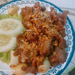 หมูทอดกระเทียมพริกไทย