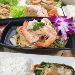 เซ็ต1  (1) สุกี้แห้งหมู  1  (2)  เป็ปซี่ 1 (3)  ขนมปังเนยนม 1