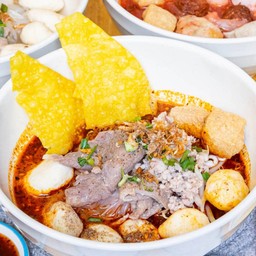 เกาเหลาหมูต้มยำน้ำข้น