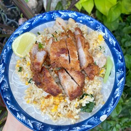 ข้าวผัดหมูทอด (ตรงปก)