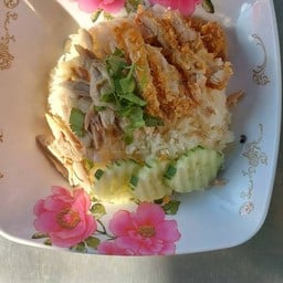 ร้านข้าวมันไก่ ข้าวขาหมู นายต้น