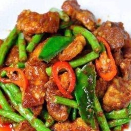 พริกแกงหมูกับข้าว