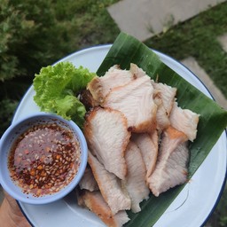 คอหมูย่างจิ้มแจ่ว