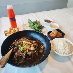 [ลด30%]ชุดอิ่มเดี่ยวเกาเหลาหมูตุ๋น เนื้อตุ๋น