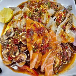 เหลาสี่เล