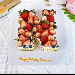 ไอศครีมกะทิสดหวานชิด