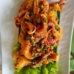ปลาทับทิมทอดลาบ
