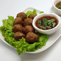 ลูกชิ้นเนื้อสะดุ้งไฟ