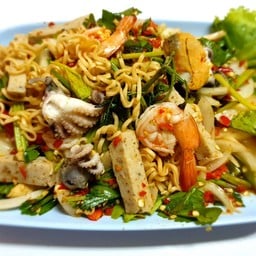 ยำมาม่า