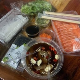 ชุดอิ่มคุ้มที่ 2 ฟรีโค้ก 325มล.