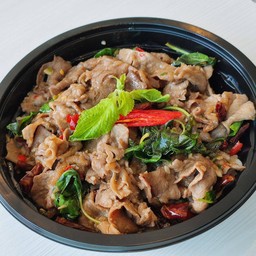 ข้าวกะเพราเนื้อใบพายสไลด์