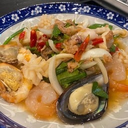 KK shabu (ชาบู) ในปั้ม ปตท เยื้องโกบอลเฮ้าส์