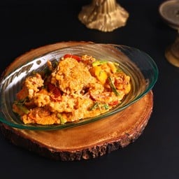 ปูนิ่มผัดผงกะหรี่