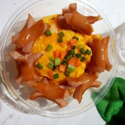 ข้าวไข่ข้นไส้กรอก