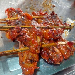 ร้านไก่ย่างป้าบัวตลาดทางรถไฟ ปราณบุรี