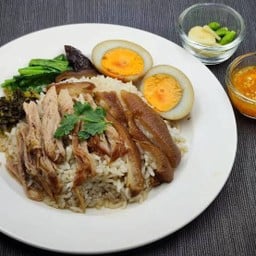 ครัวแม่สุรีย์ ซอยราษฎร์อุทิศ12/2