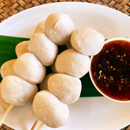 ชุดลูกชิ้นหมูย่าง 4 ไม้