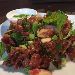 ก้อยเนื้อดิบ
