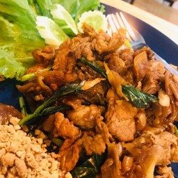 ผัดซีอิ๊วเนื้อ