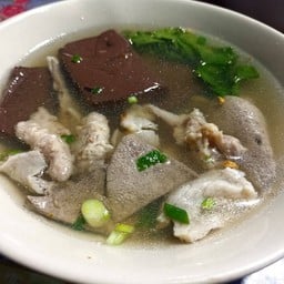 ต้มเลือดหมู ก๋วยจั๊บ ข้าวต้ม นายโจ้ ศาลายา