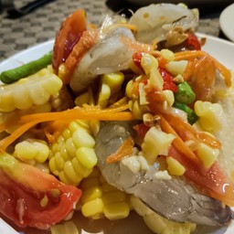 ตำข้าวโพดกุ้งสดไทย