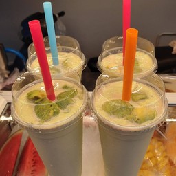 อะโวคาโด้ปั่นนมสด