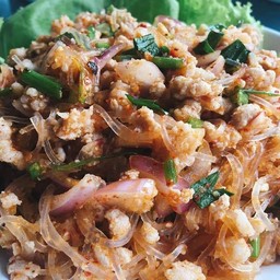 ลาบหมูใส่วุ้นเส้น