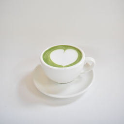 HOT MATCHA LATTE - มัทฉะลาเต้ร้อน