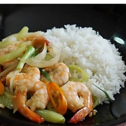 ข้าวผัดพริกหยวกกุ้ง